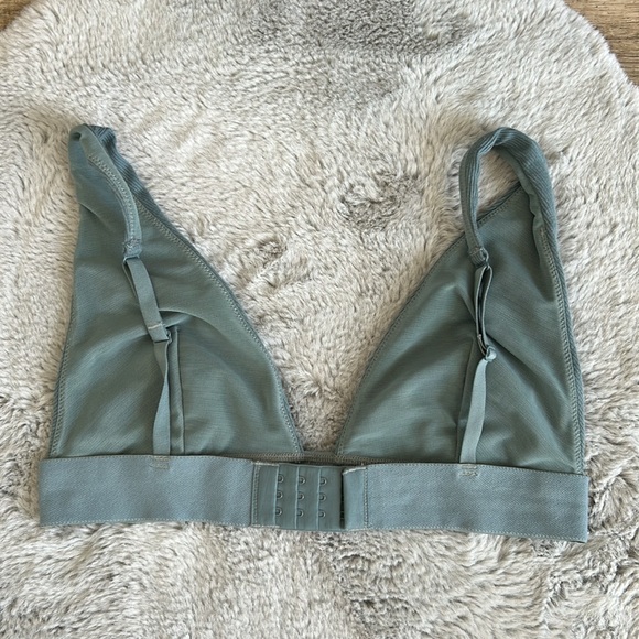 SKIMS Cotton Rib Plunge Bralette in Kyanite L - Picture 7 of 9